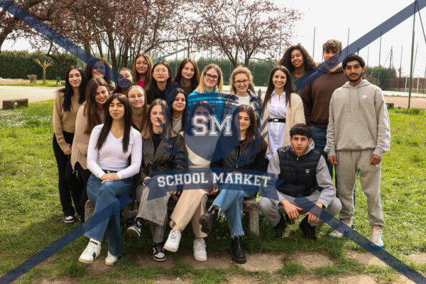 Foto di classe (QUINTE) - immagine 3