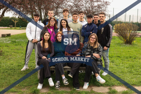 Foto di classe (QUINTE) - immagine 6